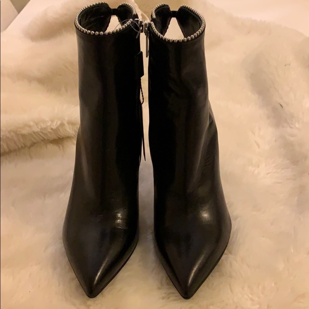 Sexxxy Ankle Boot 👢